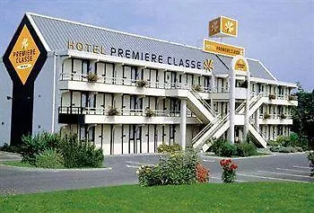 Première Classe Ouen L'aumône *